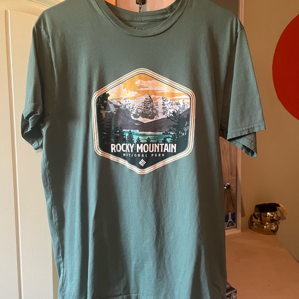 Columbia Graphic Tee